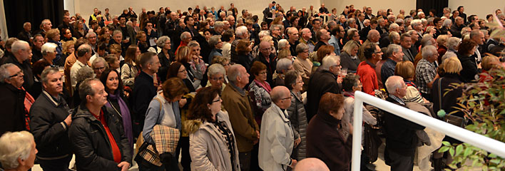 Viel Publikum im Gemeindesaal