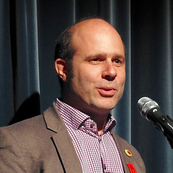 Thomas Forrer begrüsst im Namen der Grünen